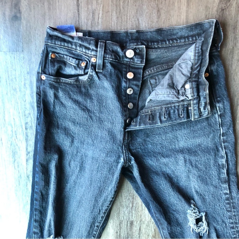 Levis Premium 501 Jeans Womens 28x27 Black Distressed Button Fly Modern BIG E - Picture 2 of 10